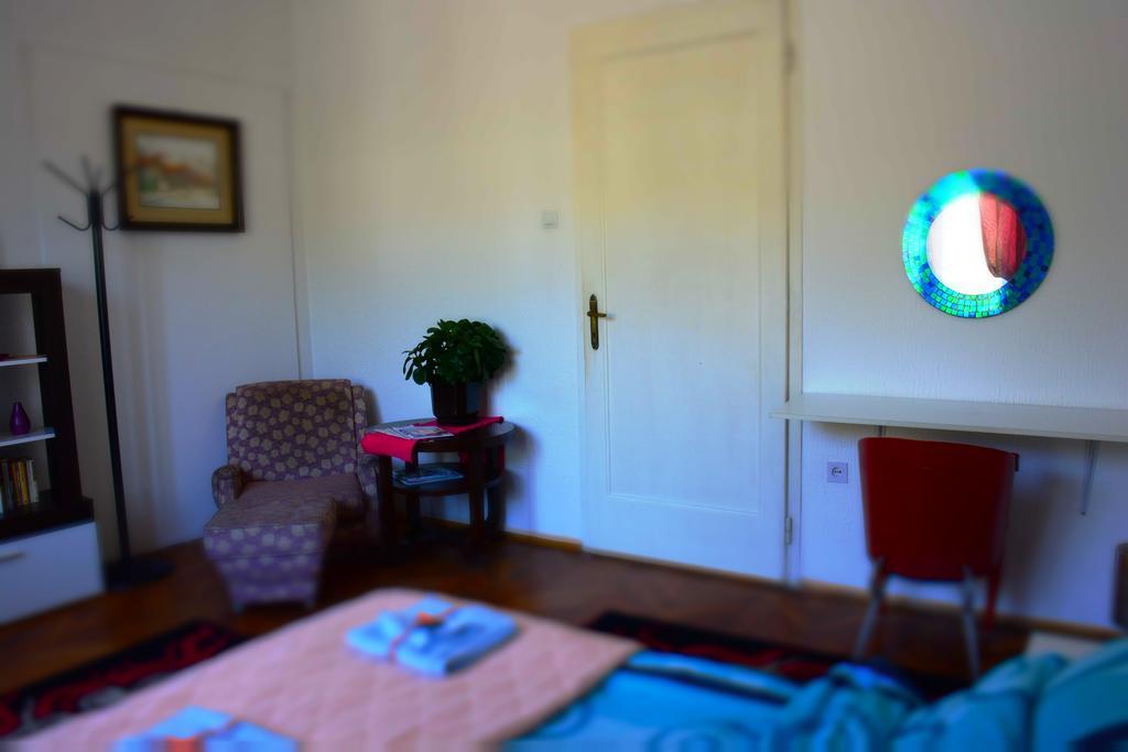 Cozy Downtown Apartment Belgrade Extérieur photo