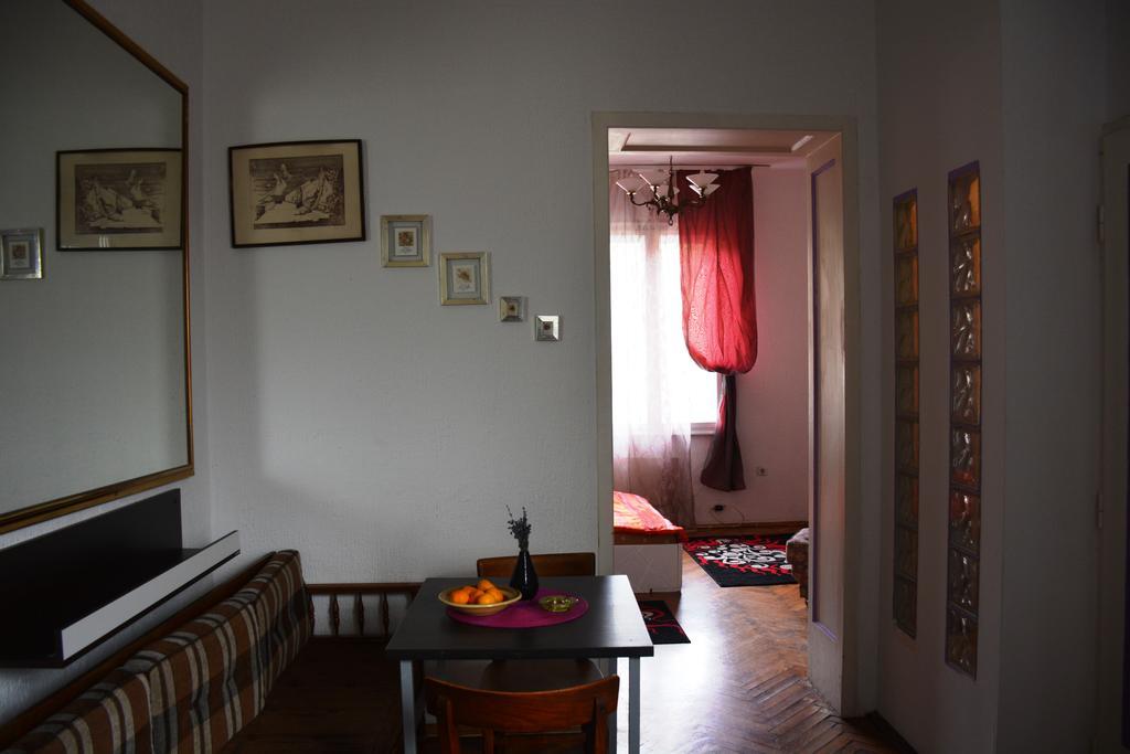 Cozy Downtown Apartment Belgrade Extérieur photo