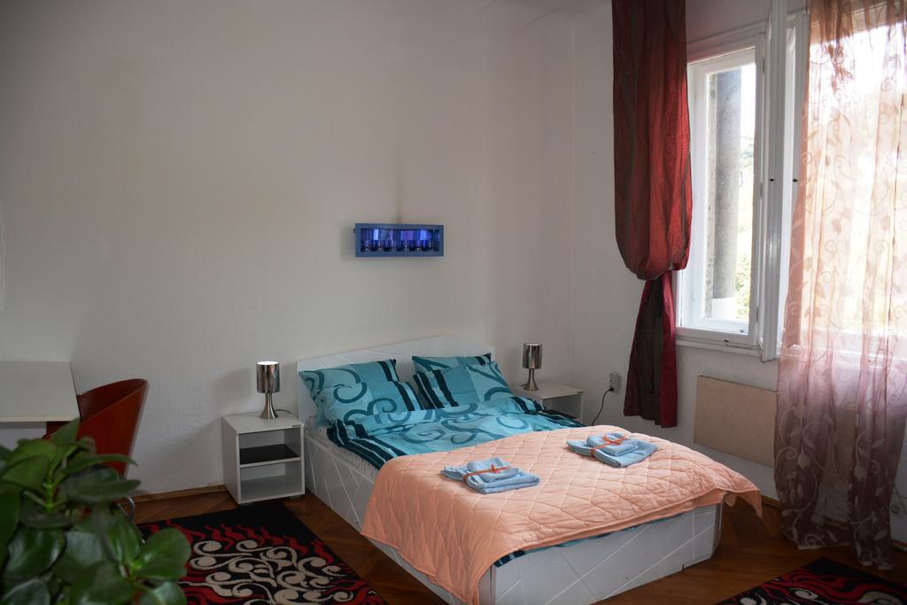 Cozy Downtown Apartment Belgrade Extérieur photo